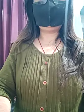 Aishwaryaa 69 online show from April 30, 2026, 2:29 am
