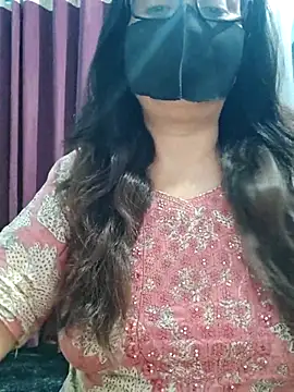 Snapshot of Aishwaryaa_69 chatting on May 10, 2026, 4:01 pm Aishwaryaa 69 online show from May 10, 2026, 4:01 pm
