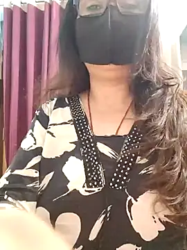 Snapshot of Aishwaryaa_69 chatting on June 18, 2026, 1:50 am Aishwaryaa 69 online show from June 18, 2026, 1:50 am