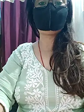Snapshot of Aishwaryaa_69 chatting on July 5, 2026, 2:29 am Aishwaryaa 69 online show from July 5, 2026, 2:29 am