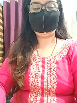 Snapshot of Aishwaryaa_69 chatting on July 20, 2026, 6:38 am Aishwaryaa 69 online show from July 20, 2026, 6:38 am