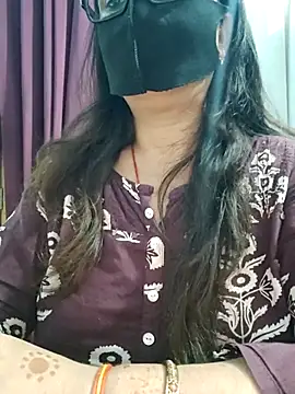 Snapshot of Aishwaryaa_69 chatting on August 1, 2026, 10:47 am Aishwaryaa 69 online show from August 1, 2026, 10:47 am