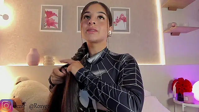 roxannegomez online show from August 8, 2026, 1:13 pm