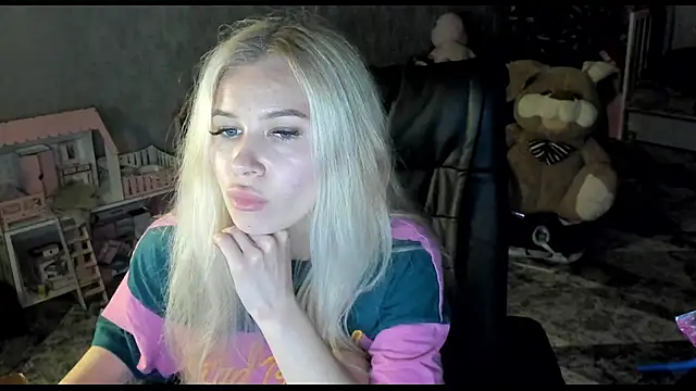  NigoNika online show from April 23, 2026, 9:17 pm