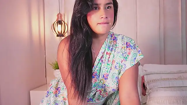 bonniekim  online show from September 12, 2025, 7:36 pm