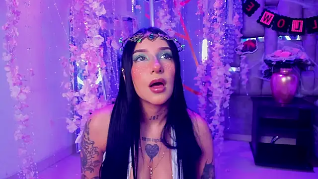 Snapshot of Leiaa_ chatting on October 26, 2025, 5:57 am Leiaa  online show from October 26, 2025, 5:57 am