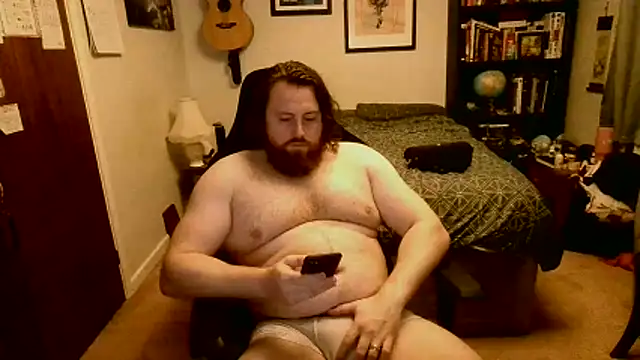 Hairy Guy30 online show from November 18, 2025, 12:27 am