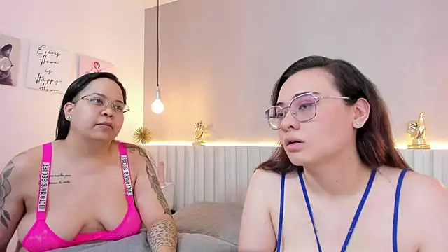 Snapshot of naughtylesbians__ chatting on March 3, 2025, 3:08 am naughtylesbians   online show from March 3, 2025, 3:08 am