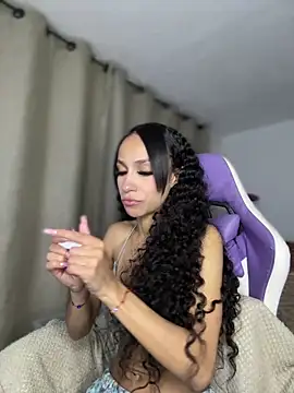 Snapshot of Miaa_love6969 chatting on February 7, 2026, 12:14 am Miaa love6969 online show from February 7, 2026, 12:14 am