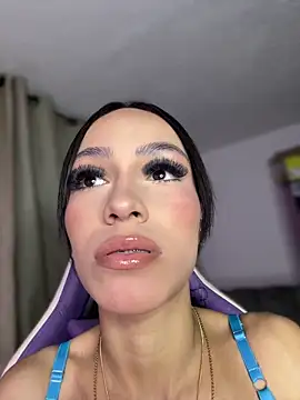 Snapshot of Miaa_love6969 chatting on February 21, 2026, 12:00 am Miaa love6969 online show from February 21, 2026, 12:00 am