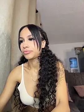 Miaa love6969 online show from May 4, 2026, 2:18 am