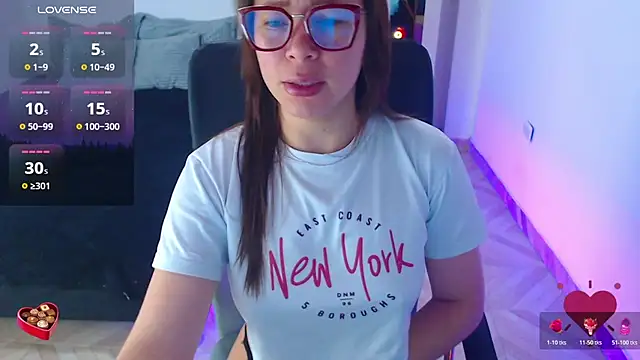SharonR1 online show from June 20, 2026, 11:57 am