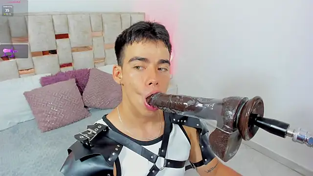 its liam18 online show from September 21, 2025, 12:01 am