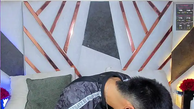 its liam18 online show from February 15, 2026, 8:49 pm