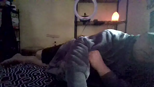 Mic Oxinner online show from November 9, 2025, 7:34 pm