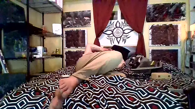 Mic Oxinner online show from November 16, 2025, 6:41 am