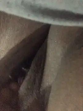 nathaliamelo online show from November 3, 2025, 1:56 pm