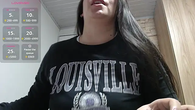monickhot303av online show from June 16, 2026, 5:10 am