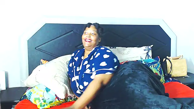 Bulkyyass online show from July 3, 2026, 2:56 pm