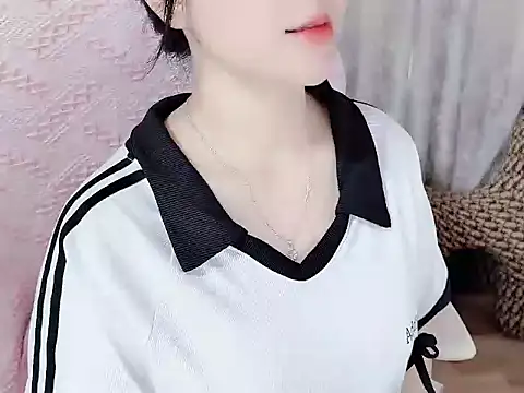  Lygn   online show from October 12, 2025, 2:10 am