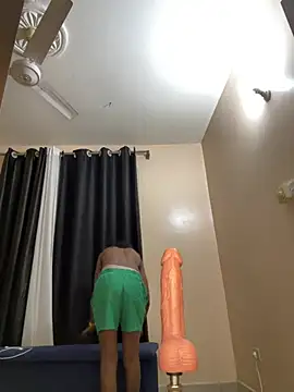 Realdeal42d online show from June 17, 2026, 7:37 pm
