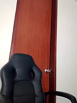 FREYJA- online show from October 18, 2025, 6:41 pm