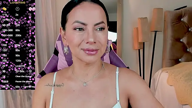 Snapshot of veronika_naughty chatting on September 30, 2025, 2:11 pm veronika naughty online show from September 30, 2025, 2:11 pm