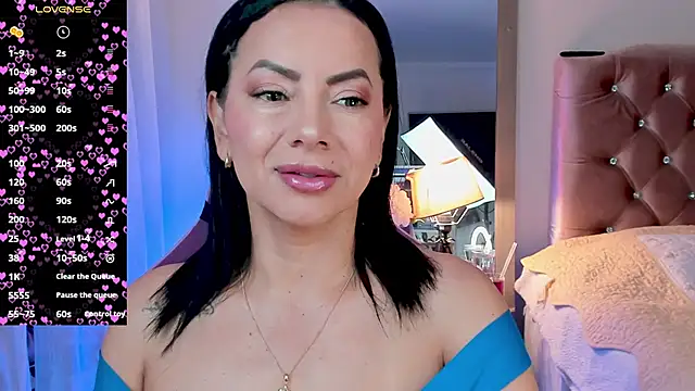 Snapshot of veronika_naughty chatting on October 16, 2025, 2:18 pm veronika naughty online show from October 16, 2025, 2:18 pm