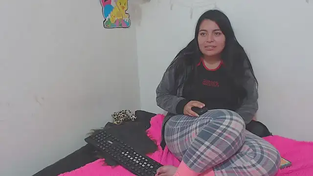 yournaughtyandsexyprinces online show from December 5, 2024, 7:05 am