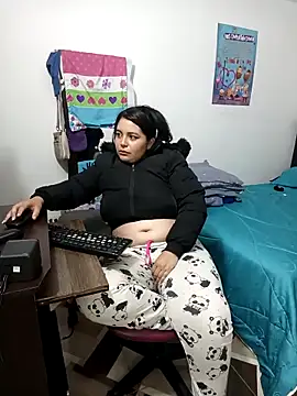 yournaughtyandsexyprinces online show from September 21, 2025, 1:51 am