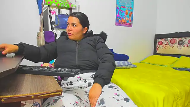 yournaughtyandsexyprinces online show from October 1, 2025, 12:49 am