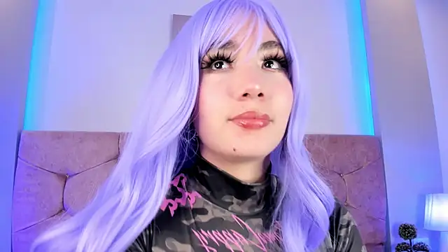 lunar leen online show from February 8, 2025, 10:51 pm