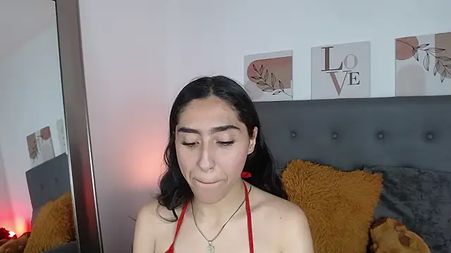 madisex s online show from March 15, 2026, 2:50 am