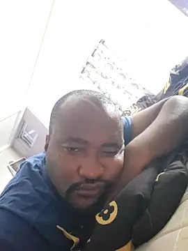 ilovebigassmmm online show from November 4, 2025, 3:05 am