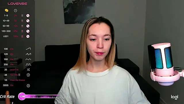 Snapshot of MiaThaine chatting on December 4, 2024, 8:51 pm MiaThaine online show from December 4, 2024, 8:51 pm