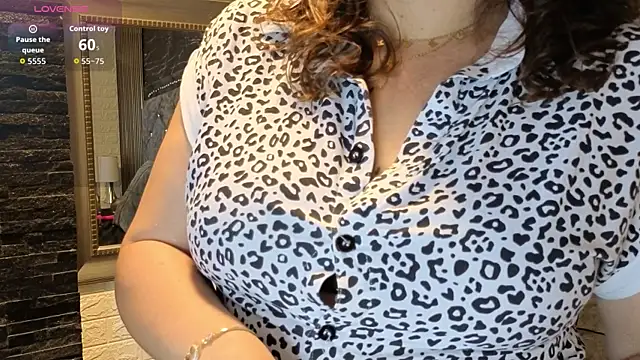 charlotte  G online show from March 2, 2026, 10:55 am