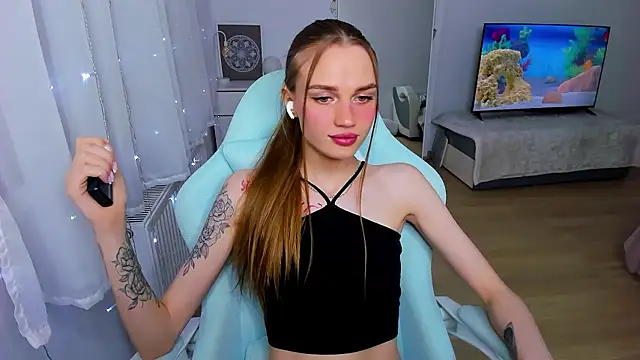 StellaLawless online show from December 5, 2024, 7:38 pm