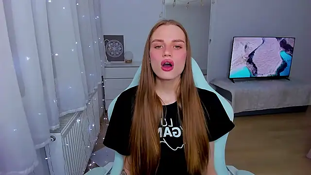 StellaLawless online show from December 7, 2024, 7:43 pm