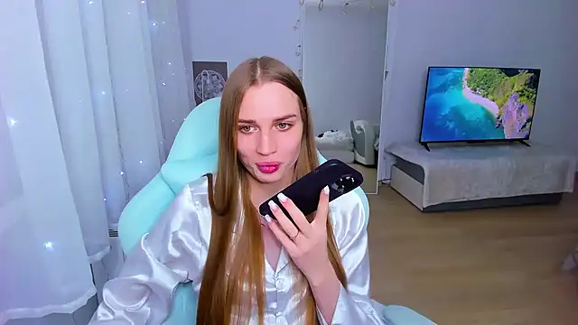 StellaLawless online show from December 8, 2024, 7:43 pm