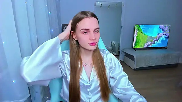 StellaLawless online show from December 9, 2024, 8:01 pm