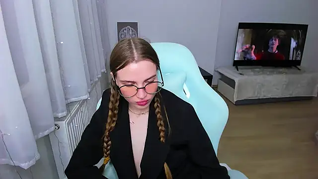StellaLawless online show from December 24, 2024, 2:43 am