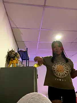 Snapshot of Kimber_666 chatting on October 28, 2025, 7:49 pm Kimber 666 online show from October 28, 2025, 7:49 pm