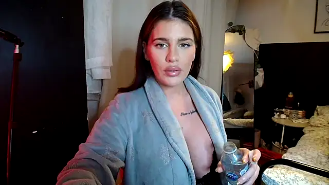Bustyjessicalouu online show from December 28, 2024, 8:58 pm