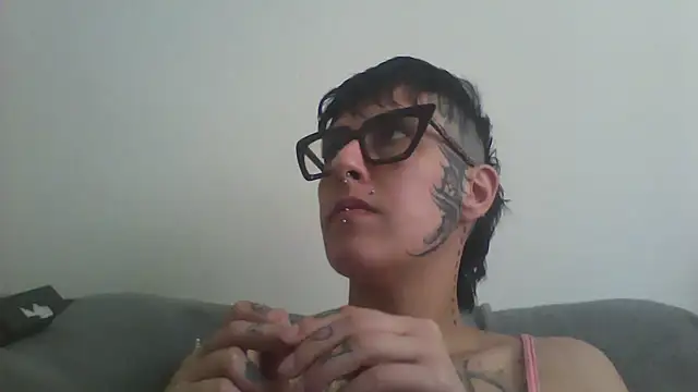 nickfxx online show from December 21, 2025, 4:25 pm