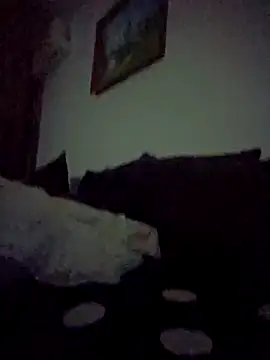 Snapshot of denisxlRo chatting on December 5, 2024, 3:48 am denisxlRo online show from December 5, 2024, 3:48 am