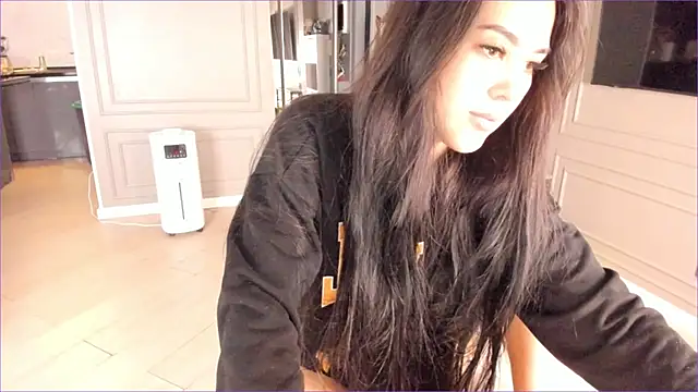 furry bear online show from March 9, 2025, 4:55 pm