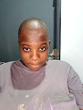 Snapshot of Bigchoccojugsxx chatting on February 21, 2026, 10:11 pm Bigchoccojugsxx online show from February 21, 2026, 10:11 pm