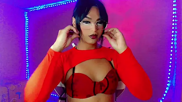 Ms-Zoehans online show from May 14, 2026, 3:41 pm