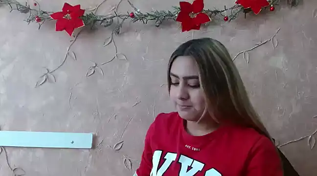 Miabonnett  online show from December 16, 2024, 1:43 pm