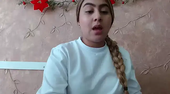 Miabonnett  online show from December 26, 2024, 5:30 pm